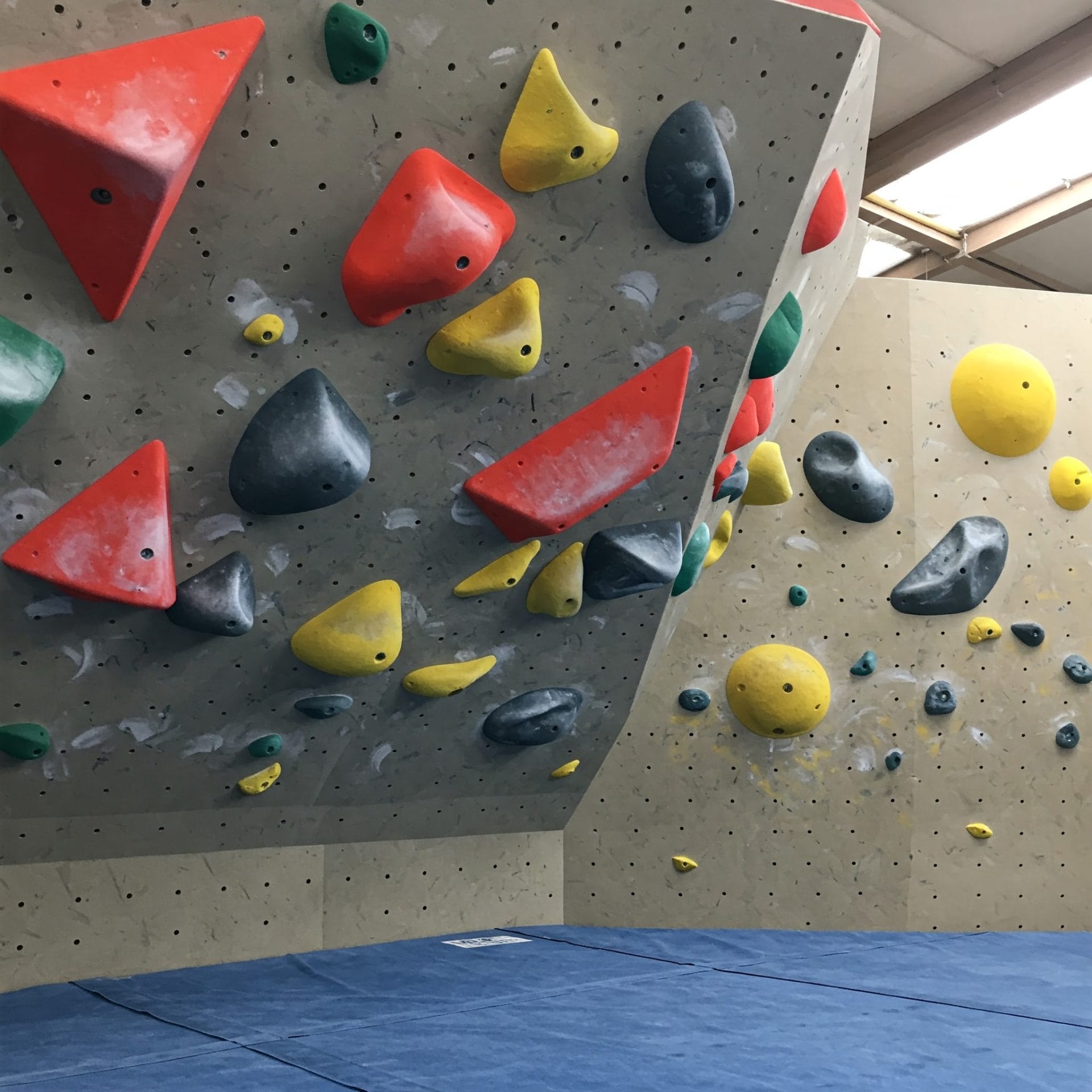 eginner terms for bouldering and start climbing with confidence and safety